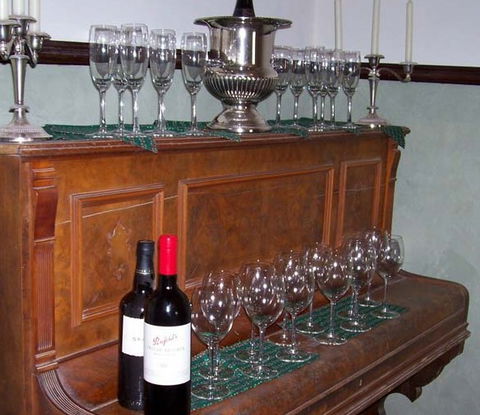 Duke Of Cornwall Inn - Accommodation in Brisbane 2