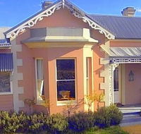 Cromwell House - Accommodation in Brisbane