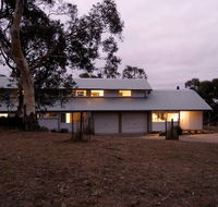 Silvertop Snowy Mountains Retreat - Accommodation in Brisbane