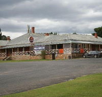 Buckleys Crossing Hotel