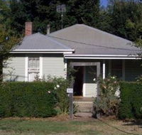 Honeysuckle Cottage Jingellic - Accommodation in Brisbane