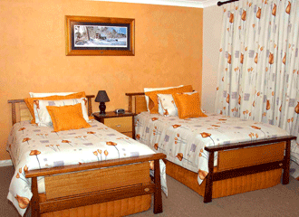 Elm Cottage - Accommodation in Brisbane 3