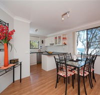Magnus Street Treetops - Accommodation in Brisbane