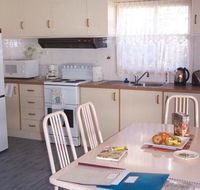 Azalea Cottage - Accommodation in Brisbane