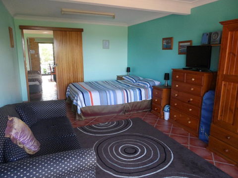 Ocean Dreaming Holiday Accommodation - Accommodation in Brisbane 4