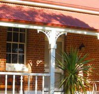 Araluen Old Courthouse Bed and Breakfast - Accommodation in Brisbane