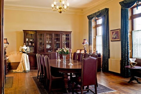 Mandelson's Of Goulburn - Accommodation in Brisbane 4