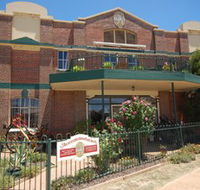 The Rio Holiday Apartments and Theatre - Accommodation in Brisbane