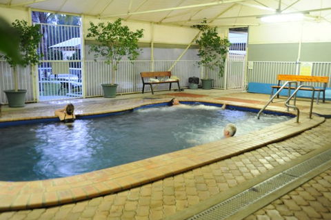 Artesian Spa Motel - Accommodation in Brisbane 0