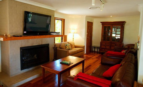 Cicada Country House - Accommodation in Brisbane 4