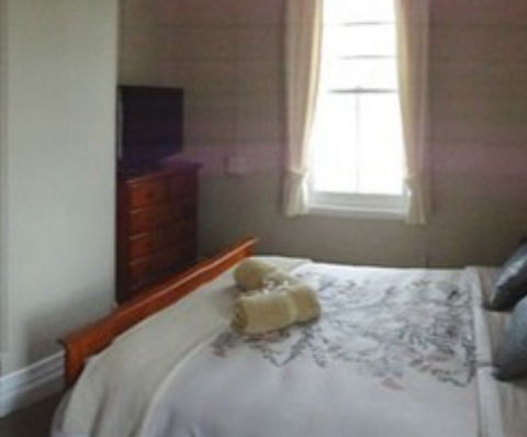 B And B On Bettington - Accommodation in Brisbane 4