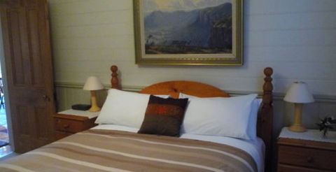 Clairvaux Cottages - Accommodation in Brisbane 2