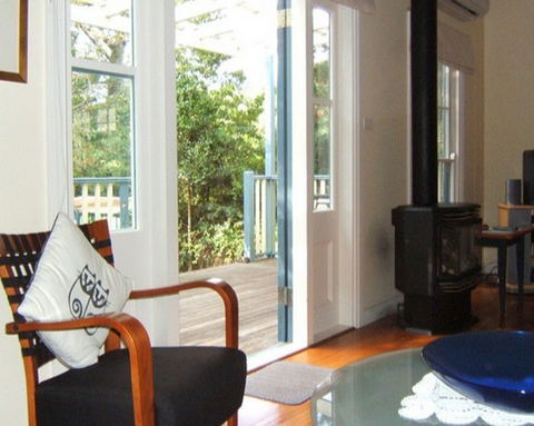 AppleBlossom Cottage - Accommodation in Brisbane 2