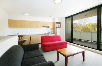 130 Carillon Avenue - Accommodation in Brisbane 3