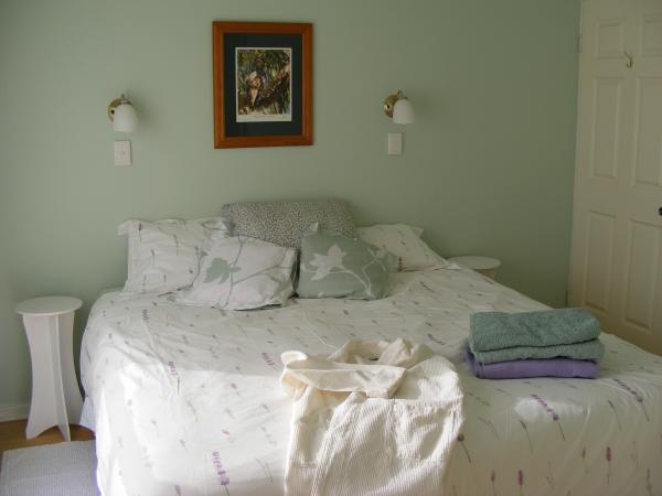 Alligator Creek QLD Accommodation in Brisbane