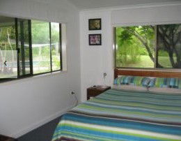 Bucasia Beach House - Accommodation in Brisbane 2