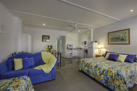 Hi-Way Units Motel - Accommodation in Brisbane 0