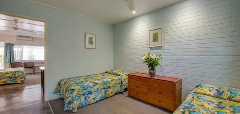 Hi-Way Units Motel - Accommodation in Brisbane 4