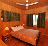 Henderson Park Farm Retreat - Accommodation in Brisbane