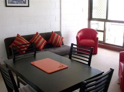 Como Holiday Apartments And Tropical Nites Motel - Accommodation in Brisbane 0