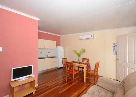 Ned Kellys Motel - Accommodation in Brisbane 1