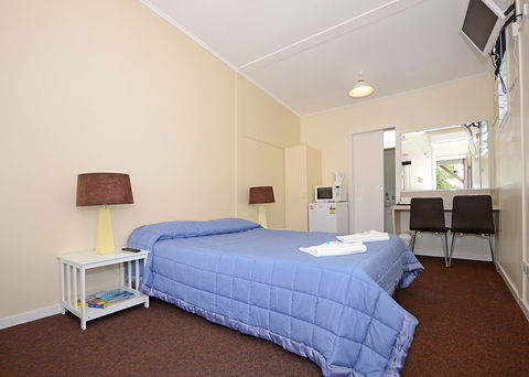Ned Kellys Motel - Accommodation in Brisbane 2