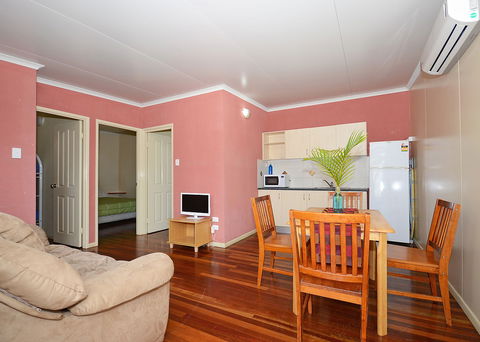 Ned Kellys Motel - Accommodation in Brisbane 4