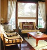 Flora Alba Cottage And Jacaranda On Pallas - Accommodation in Brisbane 5