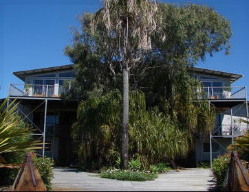Shutters On The Beach - Accommodation in Brisbane 1