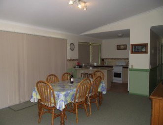 Hillcrest - Holiday Home - Accommodation in Brisbane 3