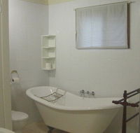 Cosy Cottage - Holiday Home - Accommodation in Brisbane