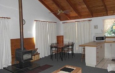 Lochanbar - Holiday Home - Accommodation in Brisbane 1