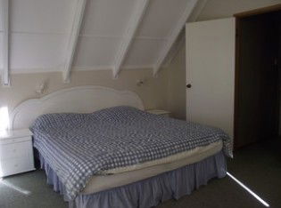 Ty-ar-y-bryn - Holiday Home - Accommodation in Brisbane 0