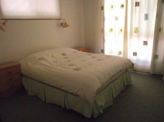 Ty-ar-y-bryn - Holiday Home - Accommodation in Brisbane 1