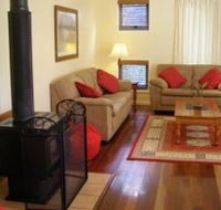 Silverleaf - Holiday Home - Unit - Accommodation in Brisbane