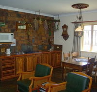 Colonial Cottage - Holiday Home - Accommodation in Brisbane