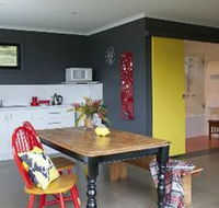Deshons Retreat - Accommodation in Brisbane