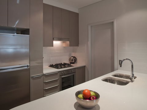 Meriton Serviced Apartments Southport - Accommodation in Brisbane 2