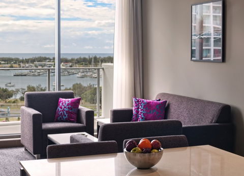 Meriton Serviced Apartments Southport - Accommodation in Brisbane 4