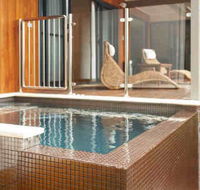 Chandeliers on Abbey - Accommodation in Brisbane