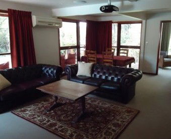 Fairy Wren Lodge Bed & Breakfast - Accommodation in Brisbane 2