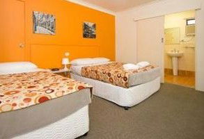 Ocean Blue Motel - Accommodation in Brisbane 5