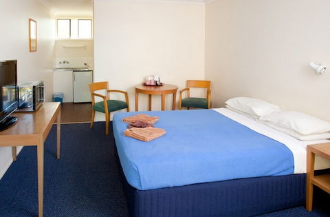Motel Sundale - Accommodation in Brisbane 0