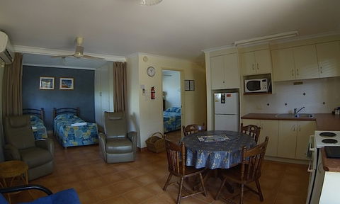 Driftwood Motel & Holiday Units - Accommodation in Brisbane 4