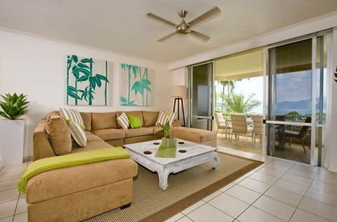 Whitsunday Holidays - Accommodation in Brisbane 1