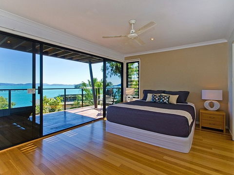 Hamilton Island 'Shorelines' Apartment - Accommodation in Brisbane 1