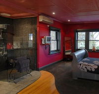 Oakdene Vineyards Guesthouse - Accommodation in Brisbane