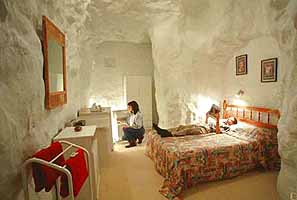 White Cliffs NSW Accommodation in Brisbane