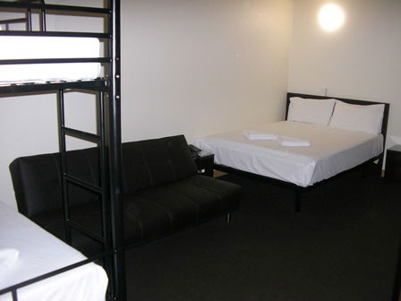 City Edge Brisbane (Formerly: Explorers Inn) - Accommodation in Brisbane 1