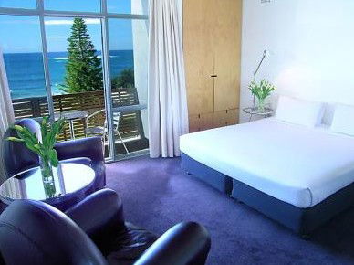 Hotel Dive - Accommodation in Brisbane 0
